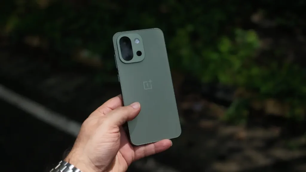 OnePlus 13s Camera