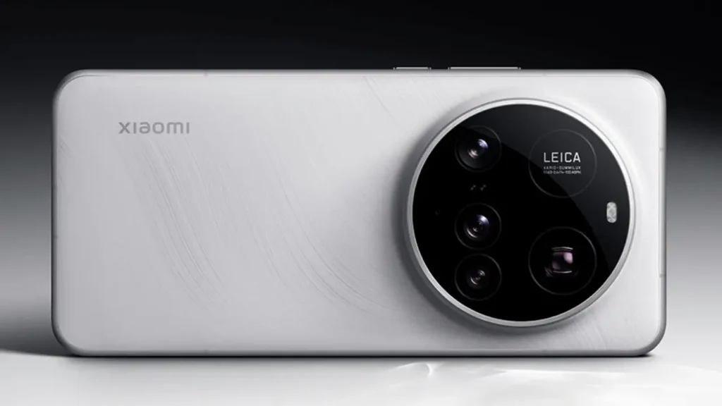 Xiaomi 16 Ultra with Leica Lense