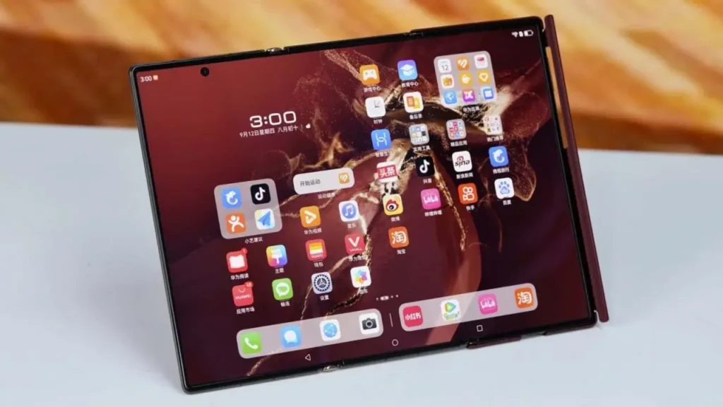 Huawei Mate XTs Tri-Fold Specifications